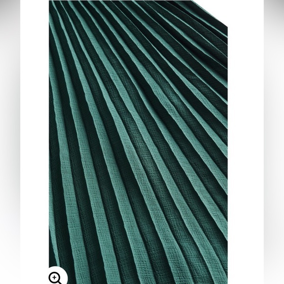 City Chic Love Pleat Dress - Picture 11 of 11